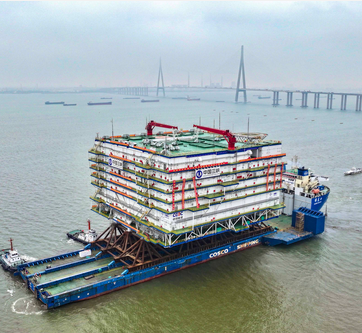 世界规模最大海上换流站“海风之心”正式启运